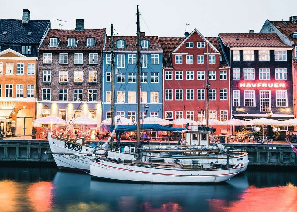 Ravensburger 1000pc - Copenhagen Denmark Puzzle 1000pc