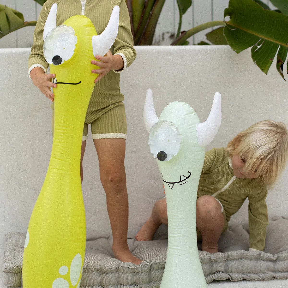 Sunnylife - Kids Inflatable Buddy - Monty the Monster Set of 2