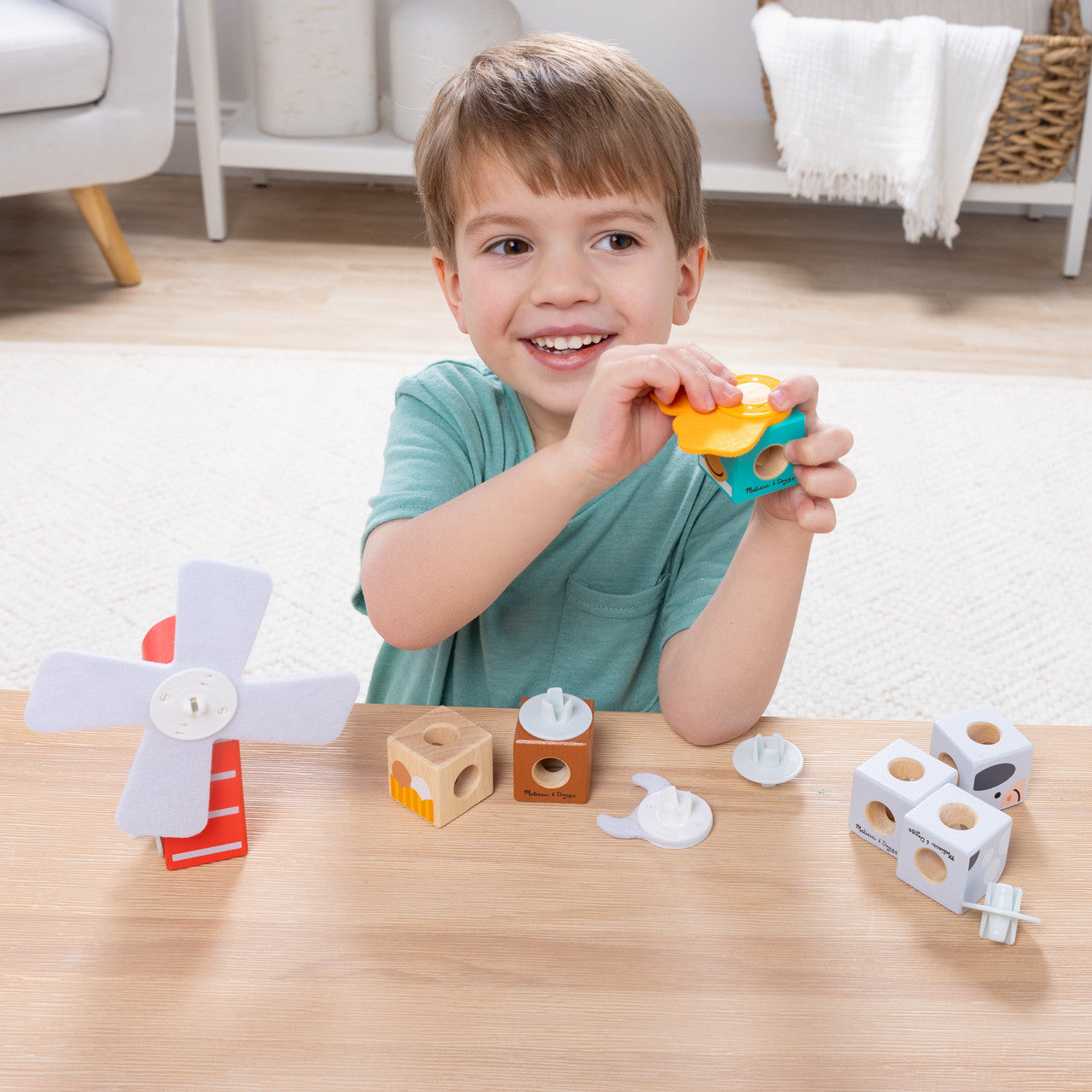 Melissa & Doug - Blockables™ Farm Friends *Box Damage*