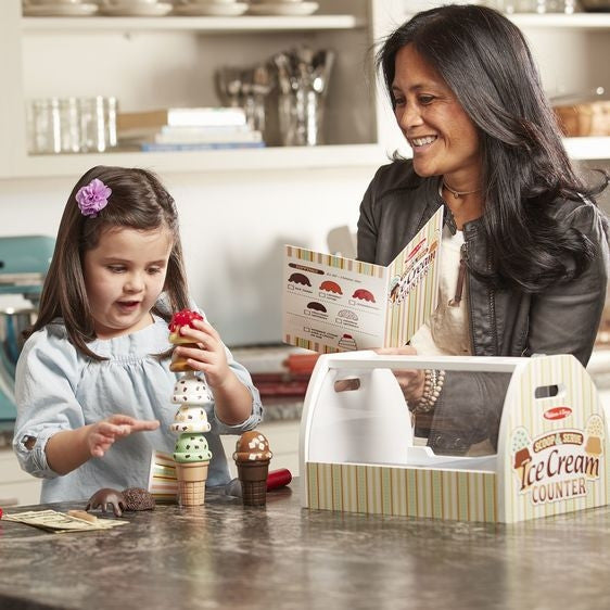 Melissa & Doug - Scoop & Serve Ice Cream Counter