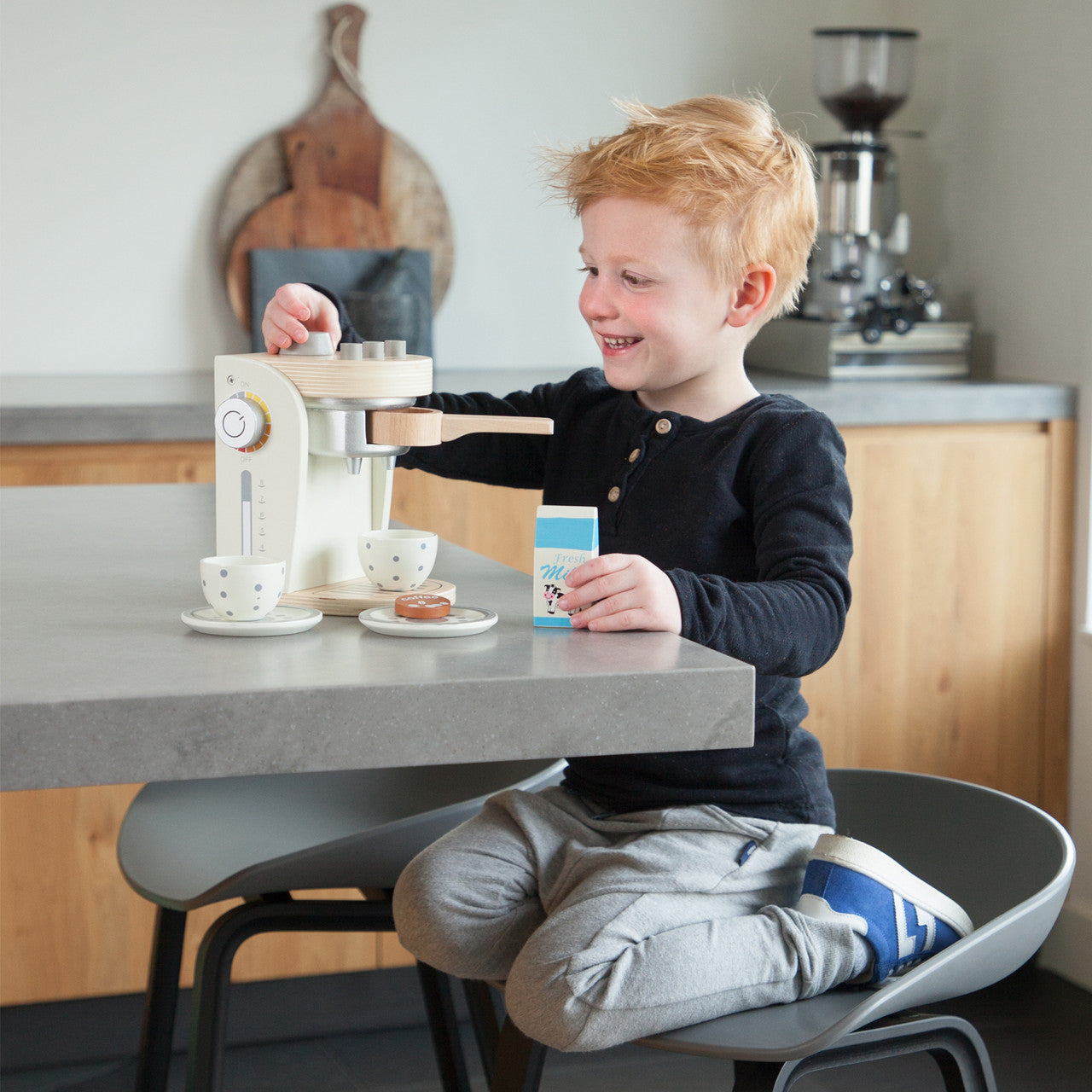 New Classic Toys - Coffee Machine - White
