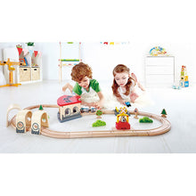 Hape Rail - Big Engine Shed