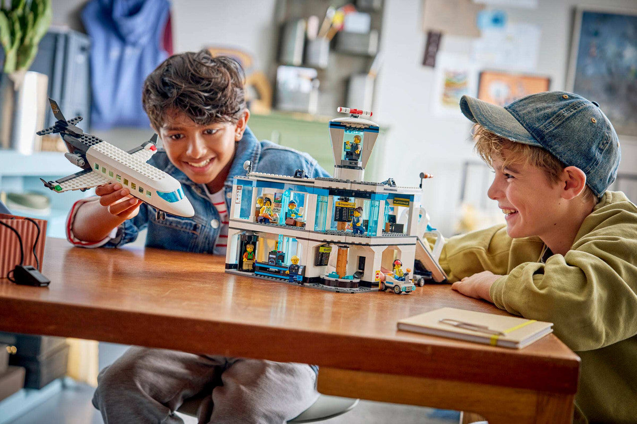 LEGO City - Airport with Airplane 60502