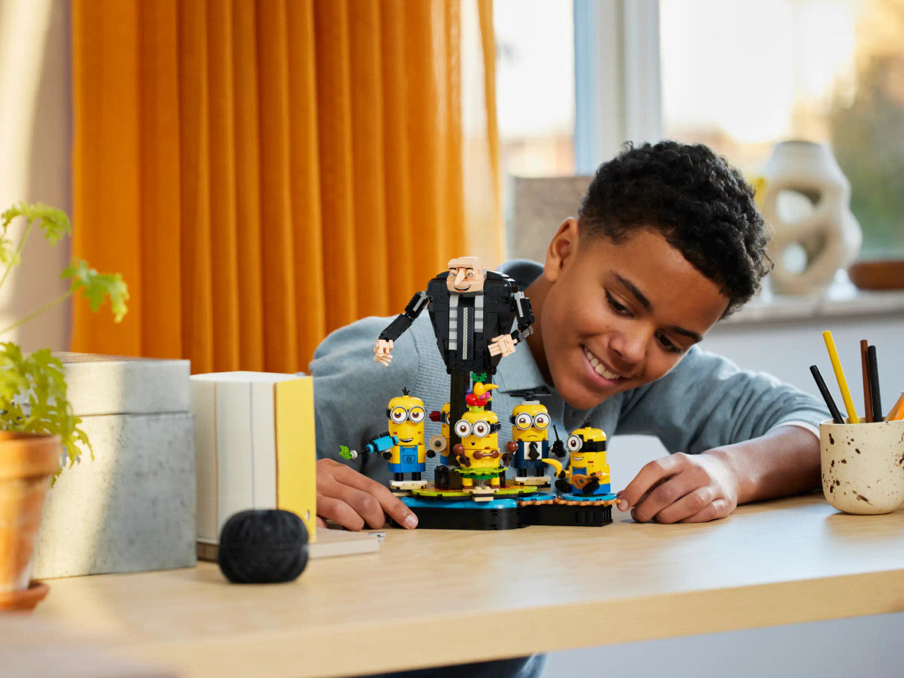 LEGO® Despicable Me 4 - Brick-Built Gru and Minions 75582
