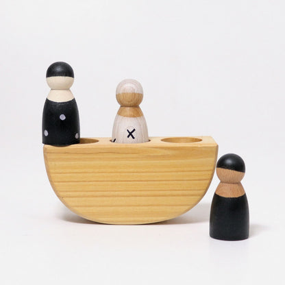 Grimm’s Three in a Boat Monochrome