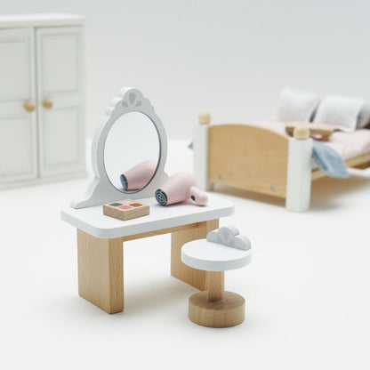 Le Toy Van - Daisylane Master Bedroom Furniture Set