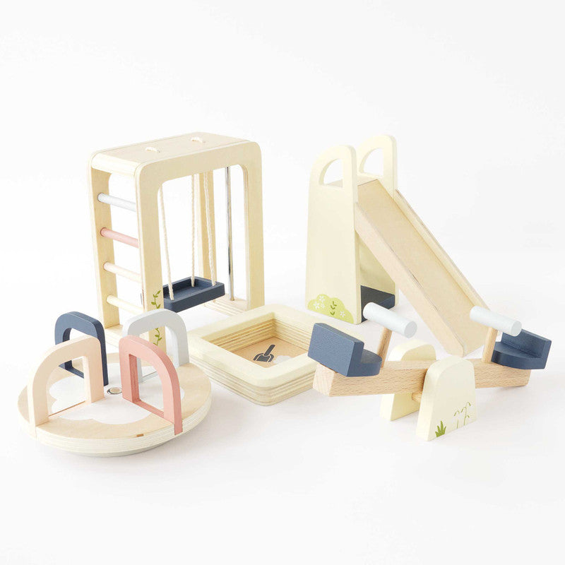 Le Toy Van - Dolls House Outdoor Play Furniture