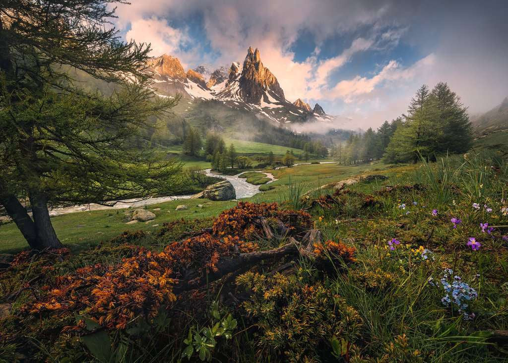 Ravensburger 1000pc - Claree Valley, French Alps Puzzle