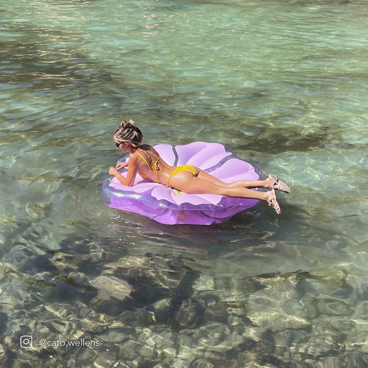 Sunnylife - Luxe Lie-On Float - Hibiscus