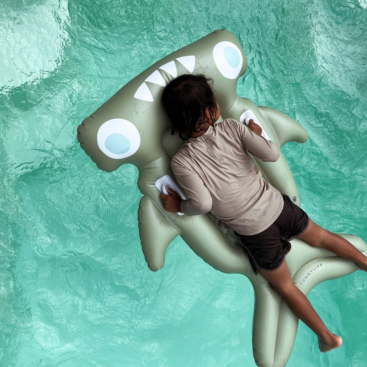 Sunnylife - Kids Lie-On Float - Salty the Shark