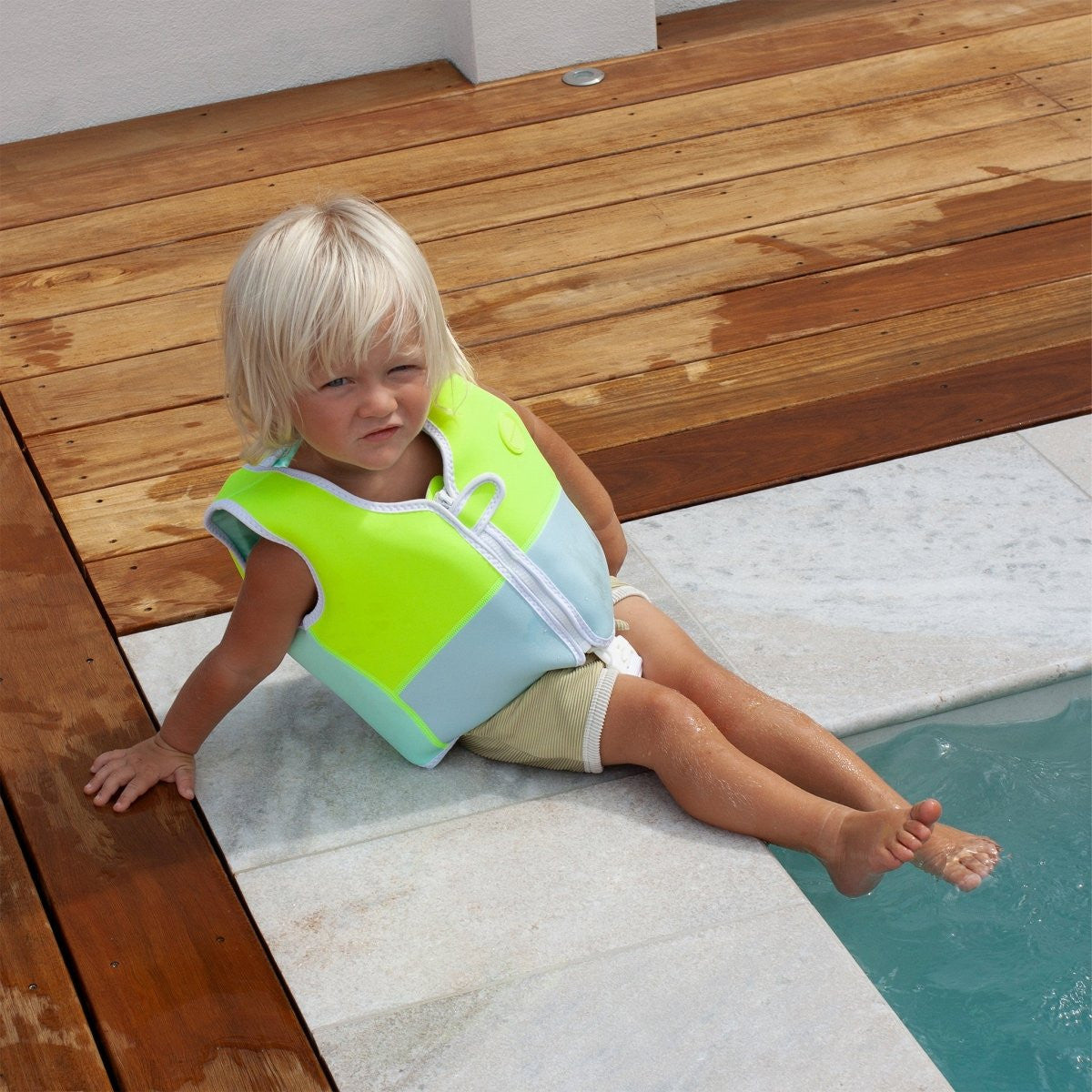 Sunnylife - Kids Swim Vest - Salty the Shark