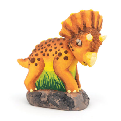 DinosArt - Triceratops Figurine Painting