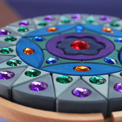 Grimm’s Small Sparkling Mandala