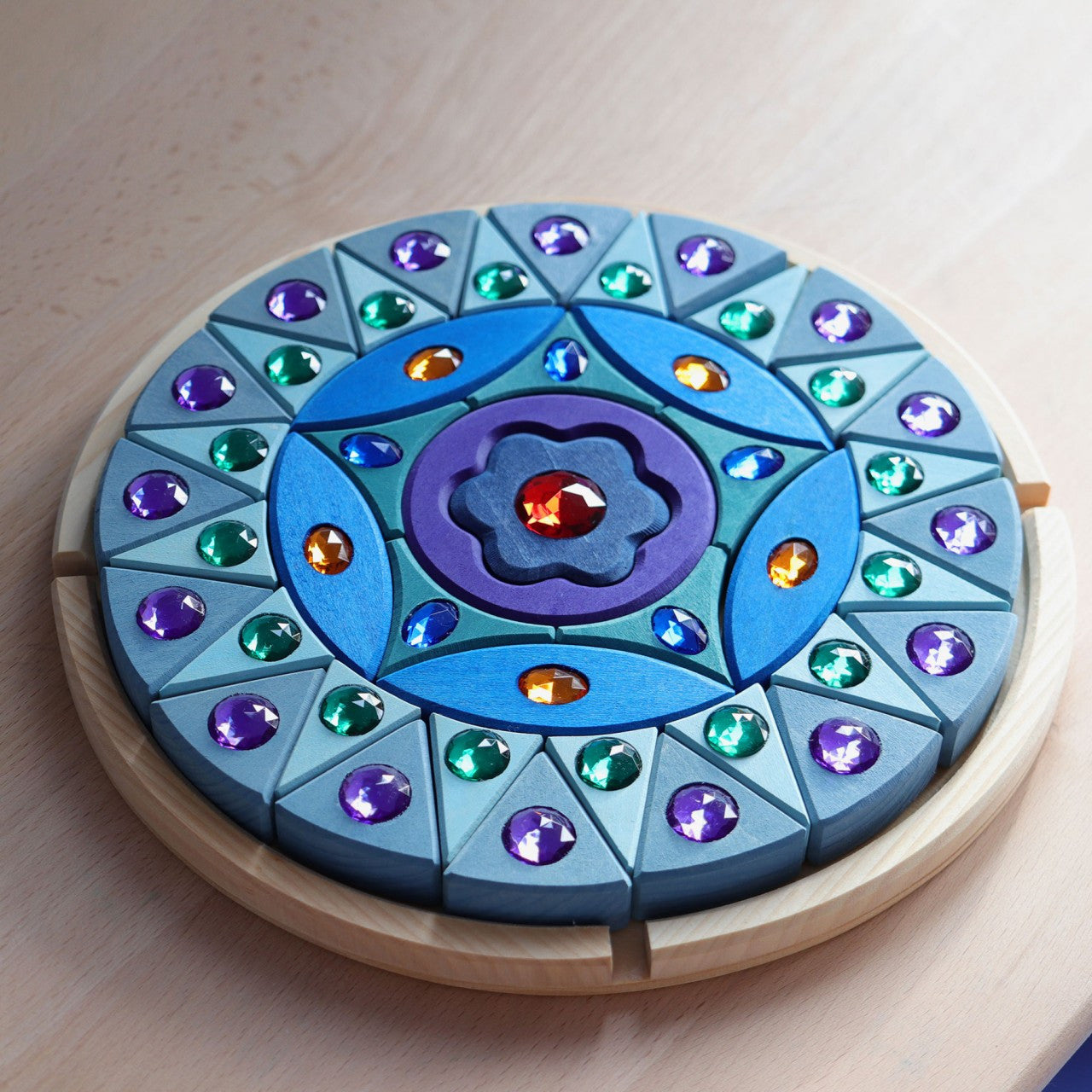 Grimm’s Small Sparkling Mandala
