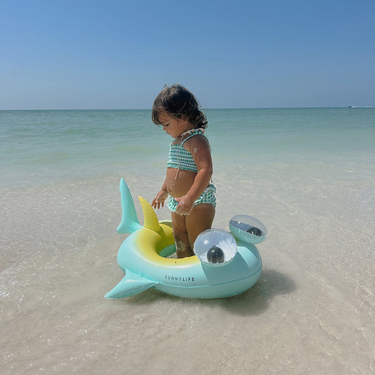 Sunnylife - Kids Tube Pool Ring - Salty the Shark