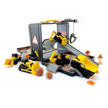 CAT Little Machines Store-N-Go Playset FR83366 with carry case, mini construction vehicles and working crane