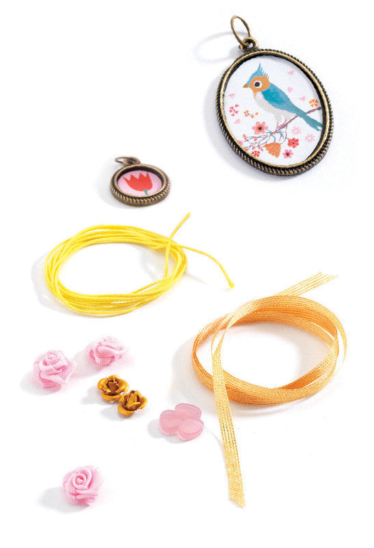 Djeco Pearls Flowers Beads