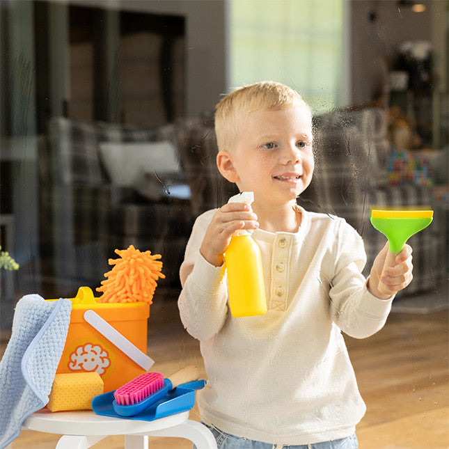 Fat Brain Toys - Pretendables Cleaning Set