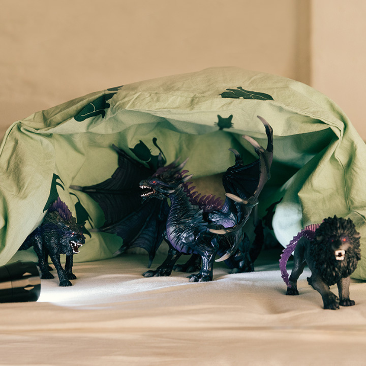 Schleich Eldrador - Shadow Wolf 42554