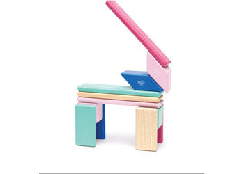 Tegu Magnetic Wooden Blocks Blossom 14 Pieces